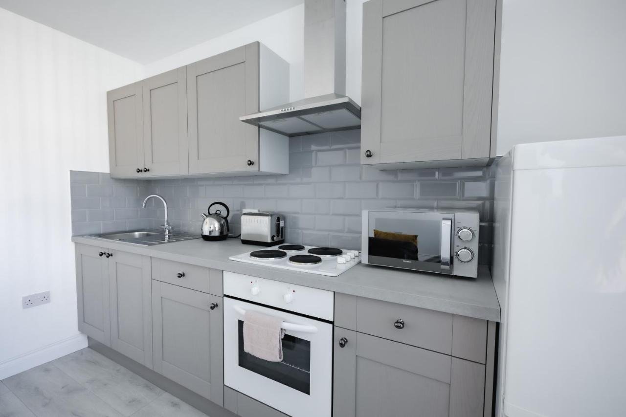 Platform Stadium Apartment With Parking Kingston upon Hull Eksteriør billede